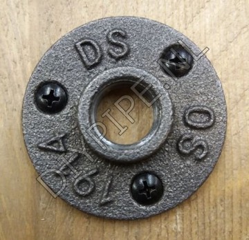 Flens met zwarte schroeven